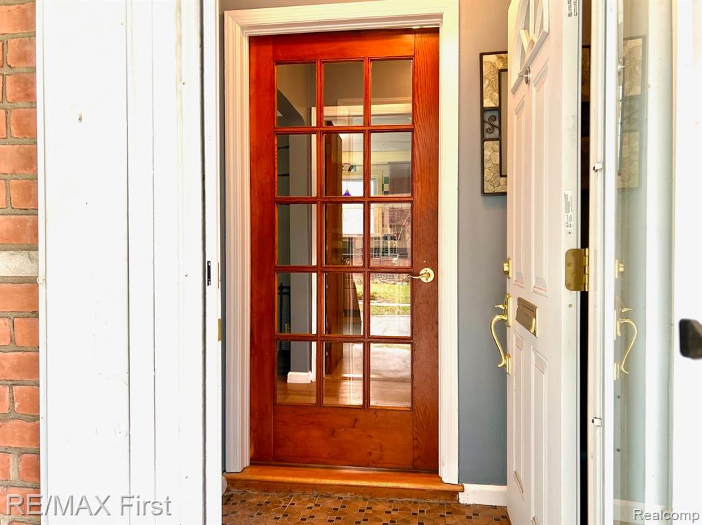 426 W WOODLAND Street, Ferndale, MI 48220 — Photo 5
