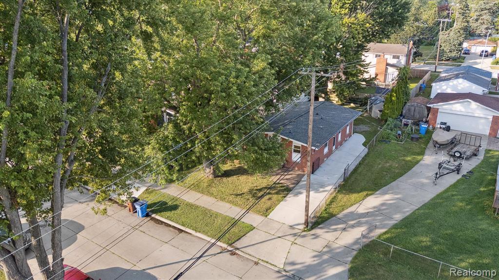 30083 Lisch Street, Gibraltar, MI — Photo 42