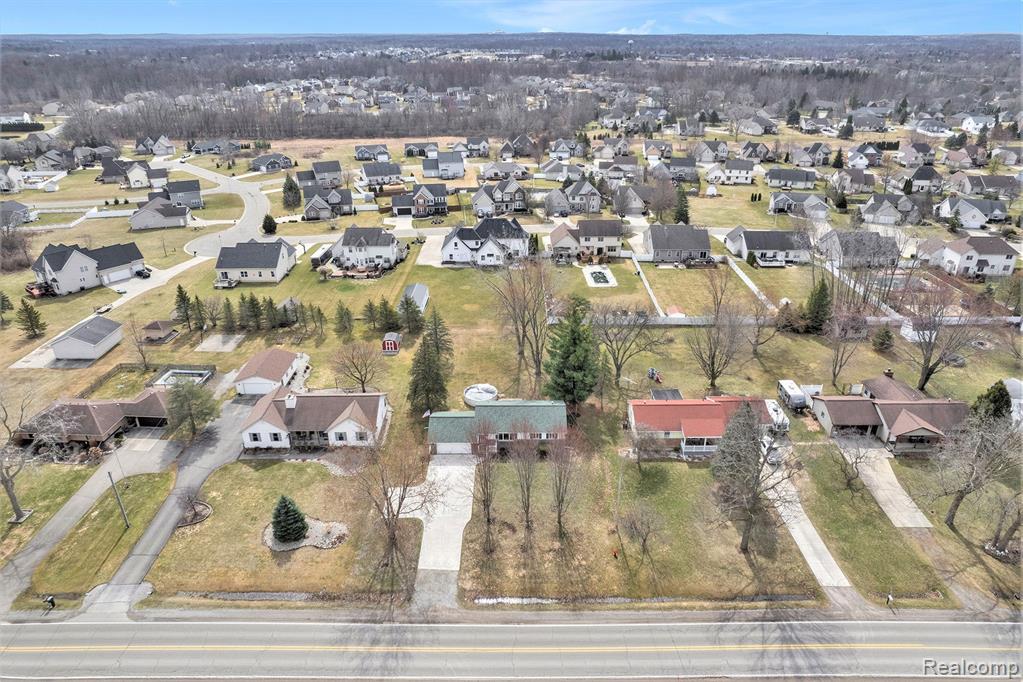 6040 E HILL Road, Grand Blanc, MI 48439 — Photo 24