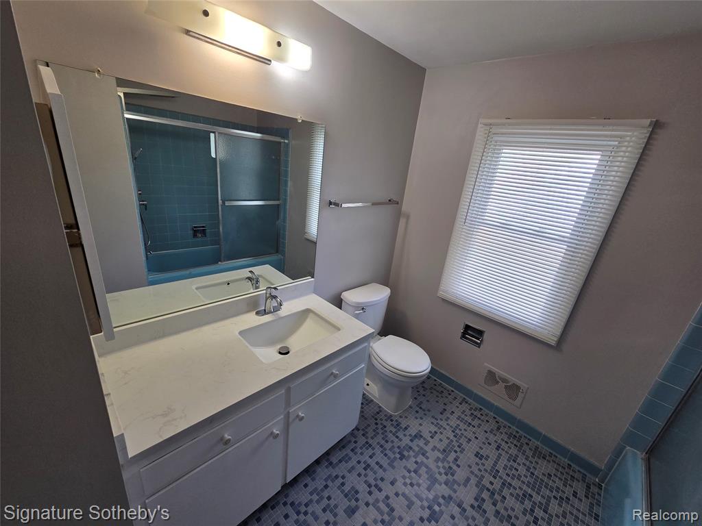 5715 Hobnail Circle, West Bloomfield, MI — Photo 18