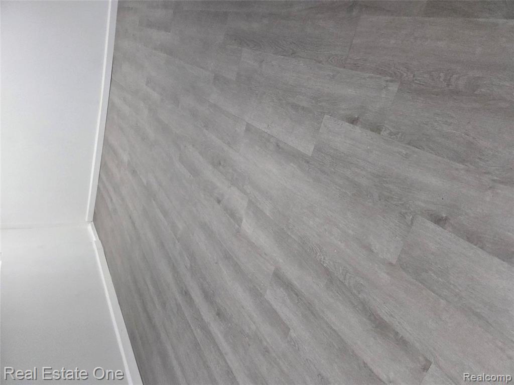 8042 Hartwell Street, Detroit, MI 48228 — Photo 23