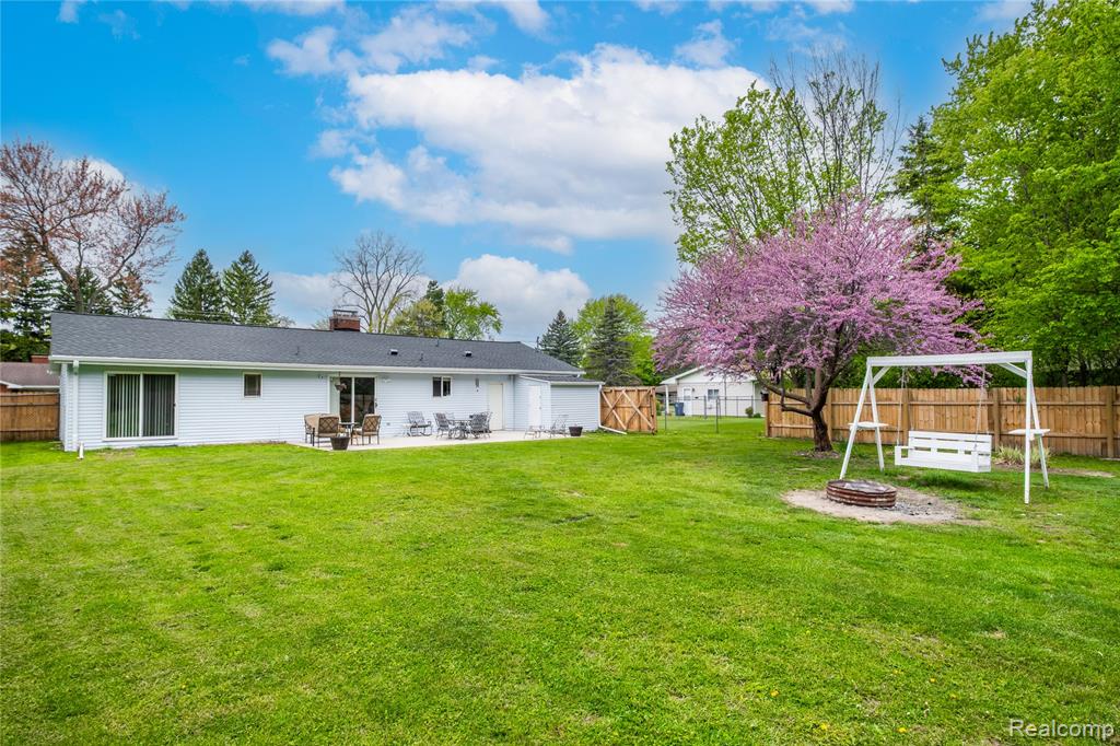 3585 Creekwood Drive, Saginaw, MI 48601 — Photo 20