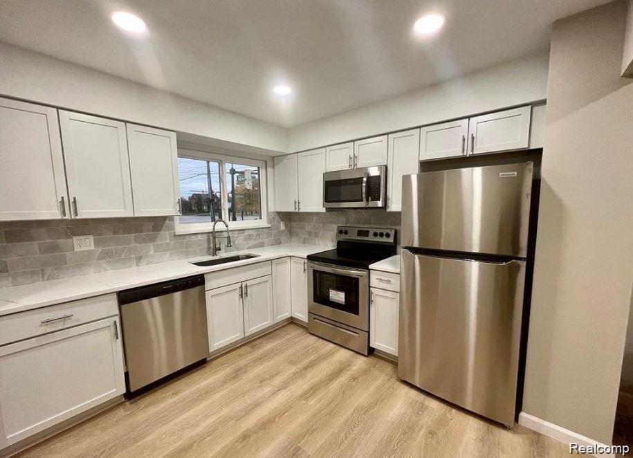 7231 N MORTON TAYLOR Road, Canton, MI 48187 — Photo 14