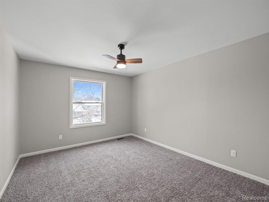 6866 SERENITY Drive, Troy, MI 48098 — Photo 30