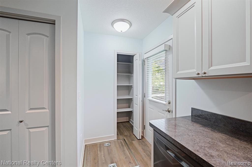 6263 Marywood Avenue, Lansing, MI 48911 — Photo 8