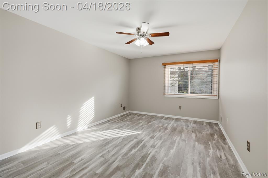 408 Country Club Drive, Saint Clair Shores, MI 48082 — Photo 15