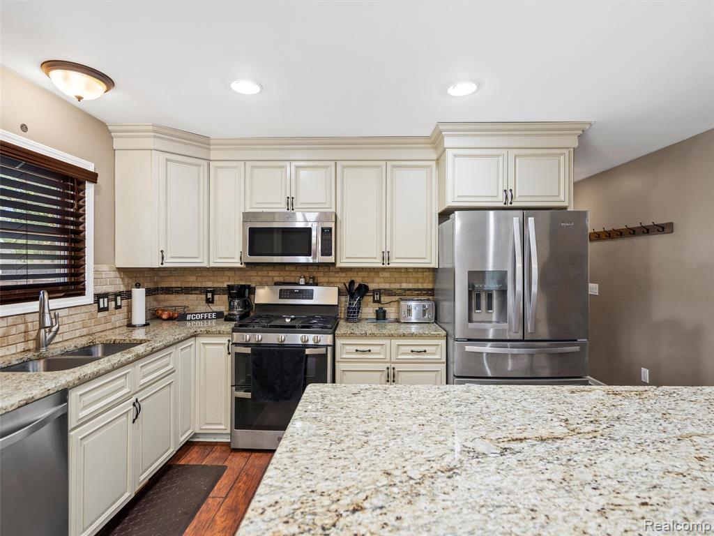 332 E Gates Street, Romeo, MI 48065 — Photo 11