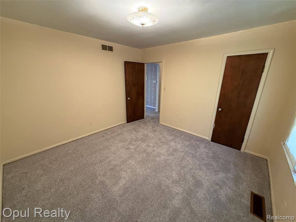 42550 Clemons Drive, Plymouth, MI 48170 — Photo 10