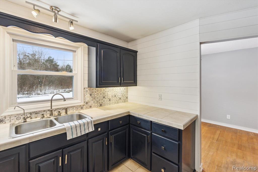 5289 N GEORGETOWN Road, Grand Blanc, MI 48439 — Photo 12
