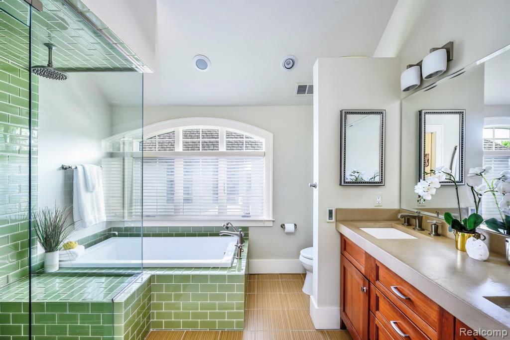 579 Chesterfield Avenue, Birmingham, MI 48009 — Photo 10