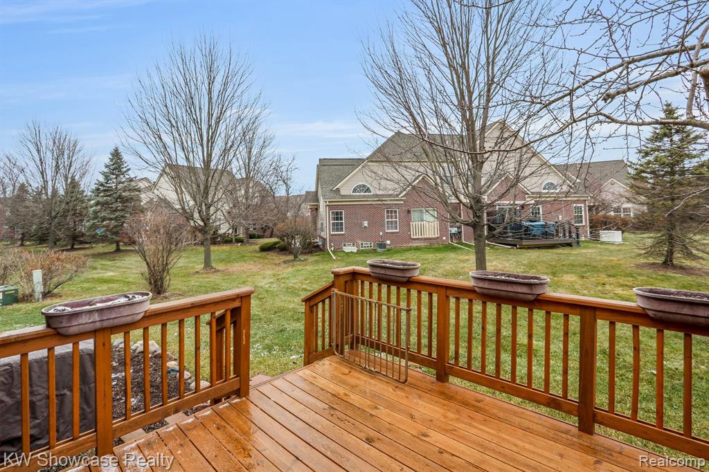43104 PROVIDENCE Lane, Canton, MI 48188 — Photo 21