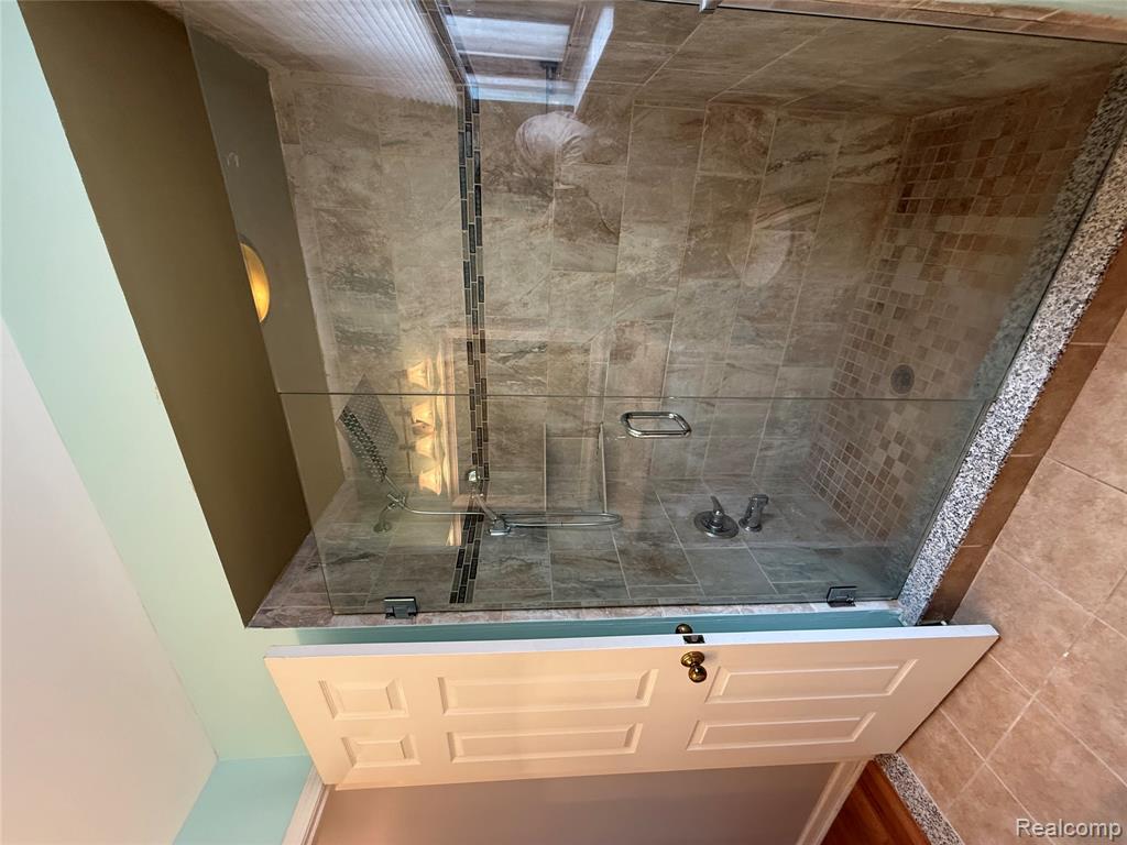 5561 Mansfield Avenue, Sterling Heights, MI 48310 — Photo 15