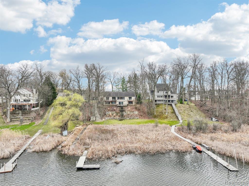 5001 GROVER Drive, Brighton, MI 48116 — Photo 28