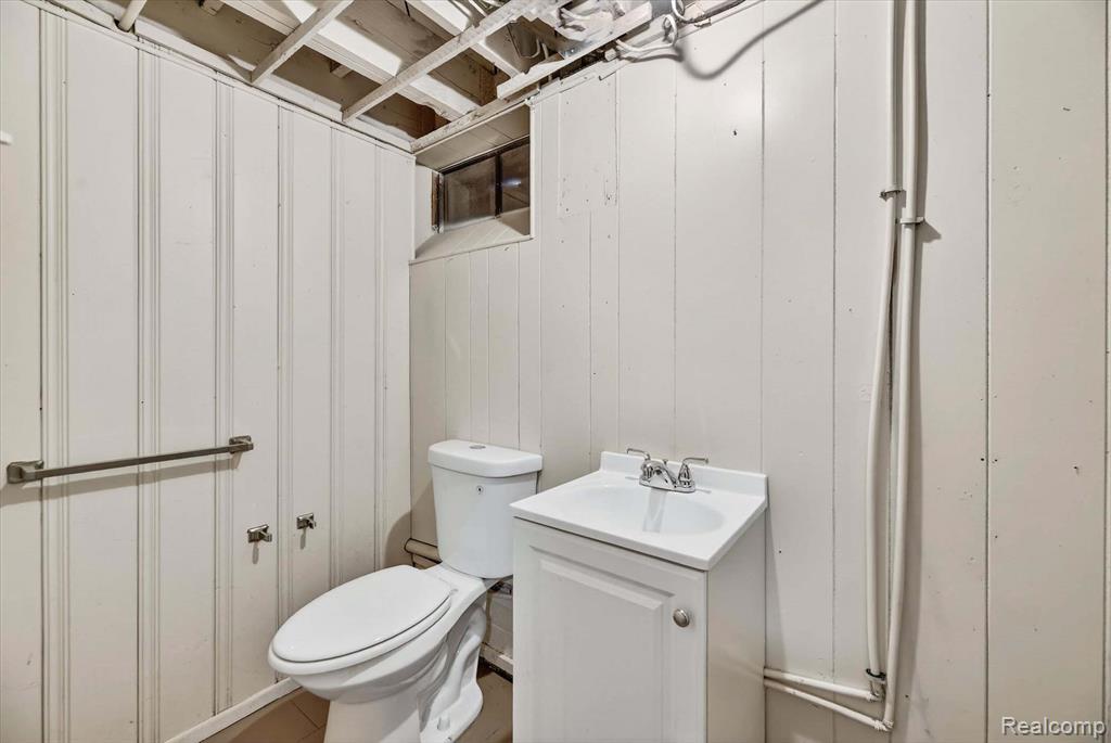 17314 Collinson Avenue, Eastpointe, MI 48021 — Photo 32