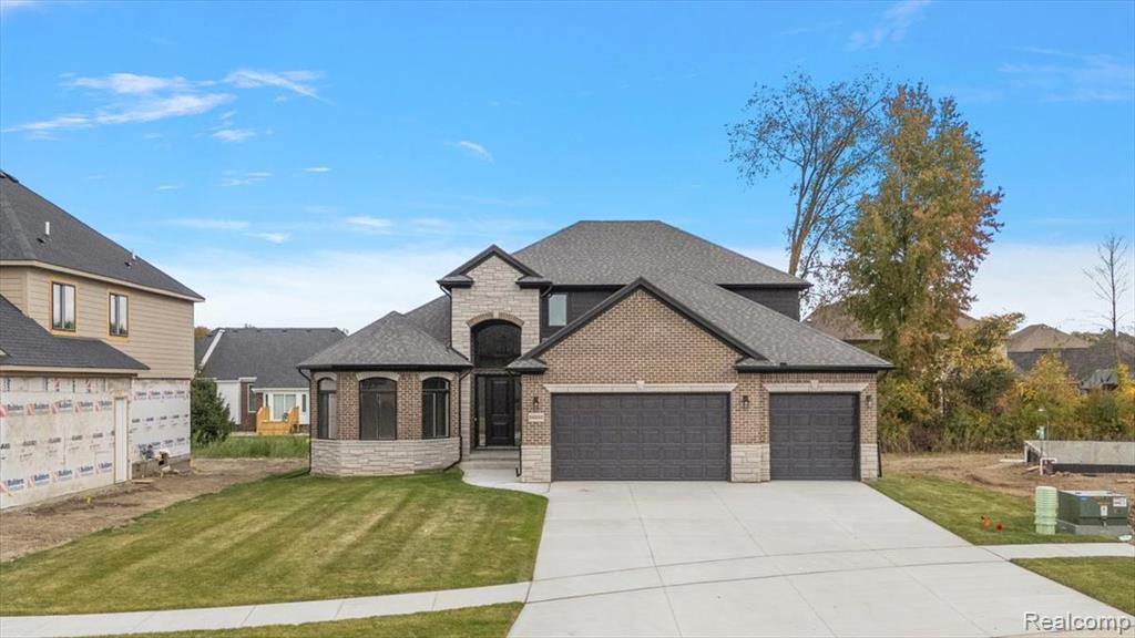 50352 Mistwood Drive, Macomb, MI 48042 — Photo 2