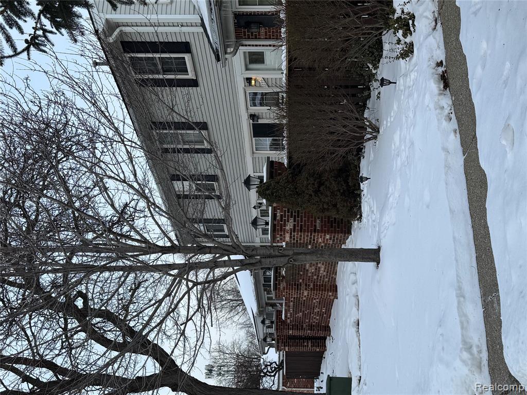39547 Heatherheath Drive, Clinton Twp, MI 48038 — front exterior