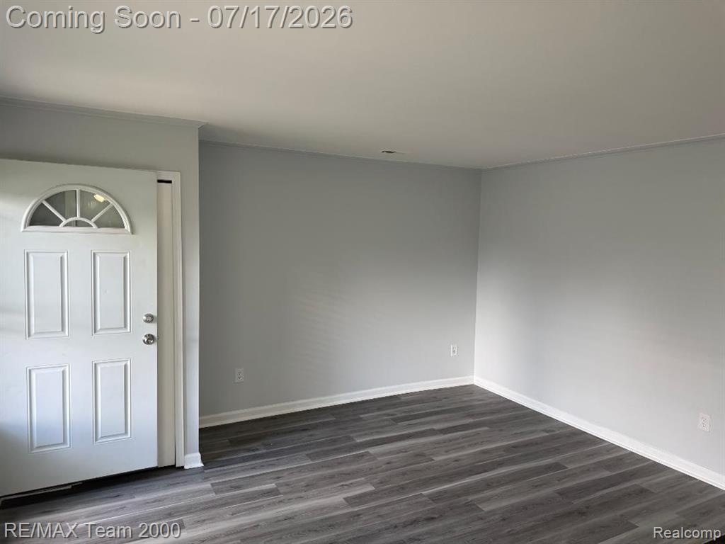 3912 S Gulley Road, Dearborn Heights, MI 48125 — Photo 3