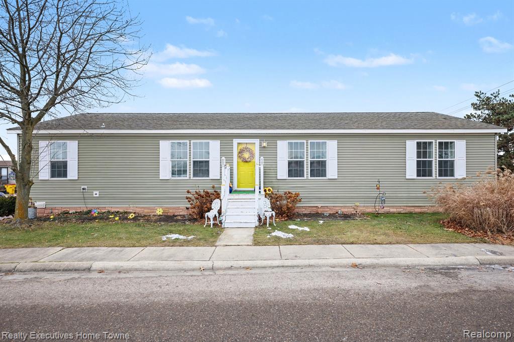 46229 Worlington Dr, Macomb, MI 48044 — Photo 4