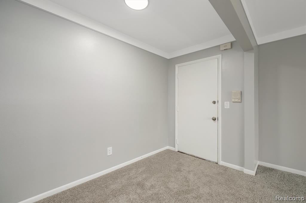 454 Fox Hills N Drive, 5, Bloomfield Hills, MI 48304 — Photo 8