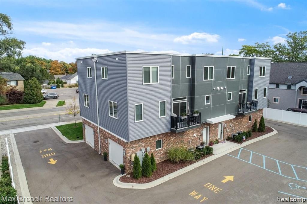 4227 W 14 Mile Road, Royal Oak, MI 48073 — Photo 27