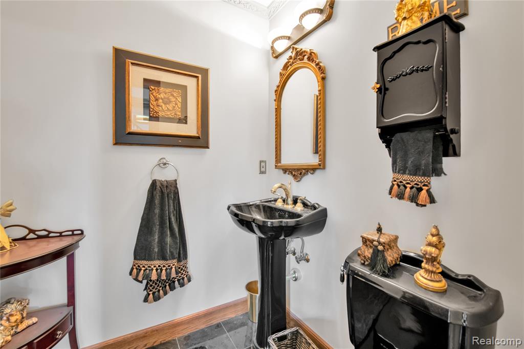 9000 Ferry Road, Grosse Ile, MI 48138 — Photo 29