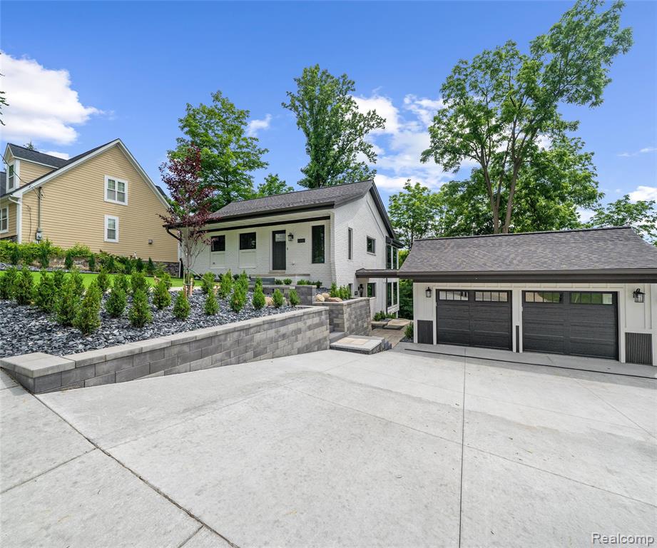 466 EAST Street, Northville, MI 48167 — Photo 31