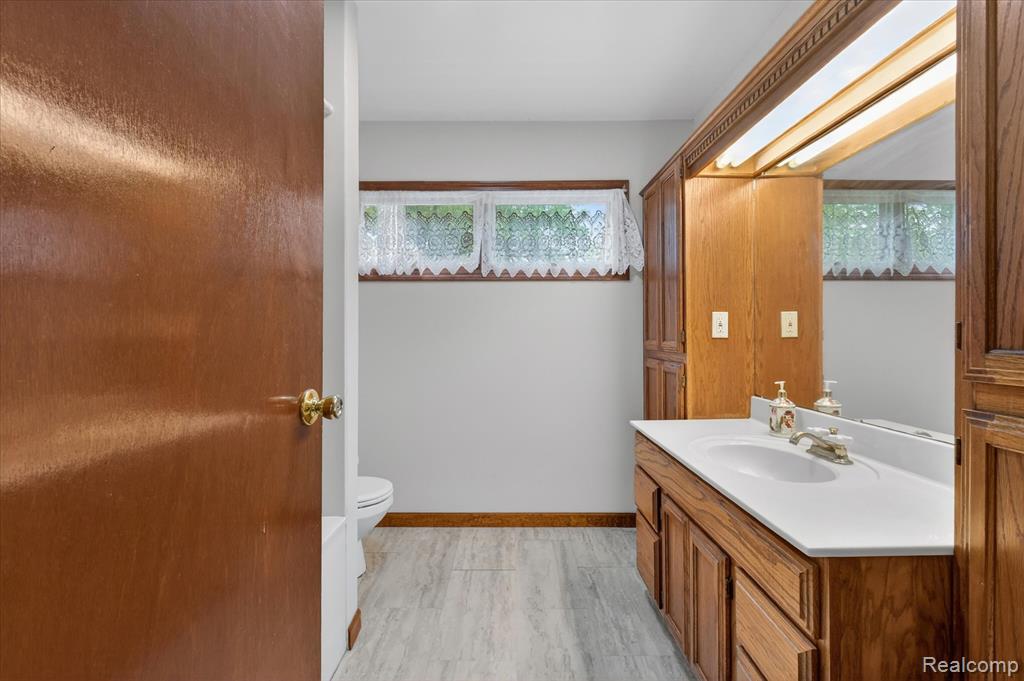 41303 Harris Road, Belleville, MI 48111 — Photo 26