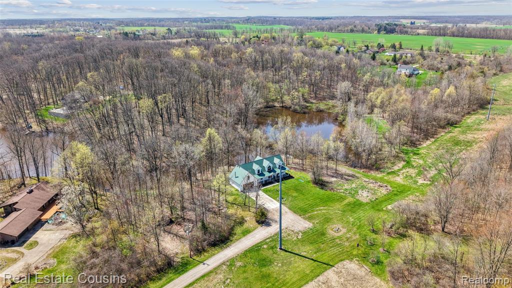7249 Driftwood Drive, Fenton, MI 48430 — Photo 36