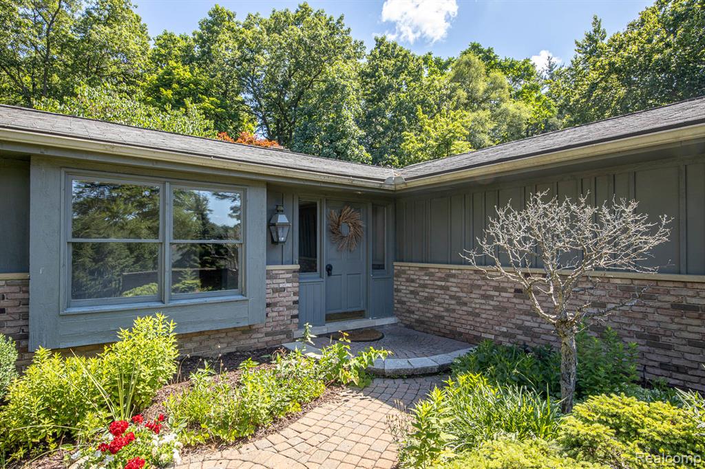6674 Balmoral Terrace, Clarkston, MI — Photo 5