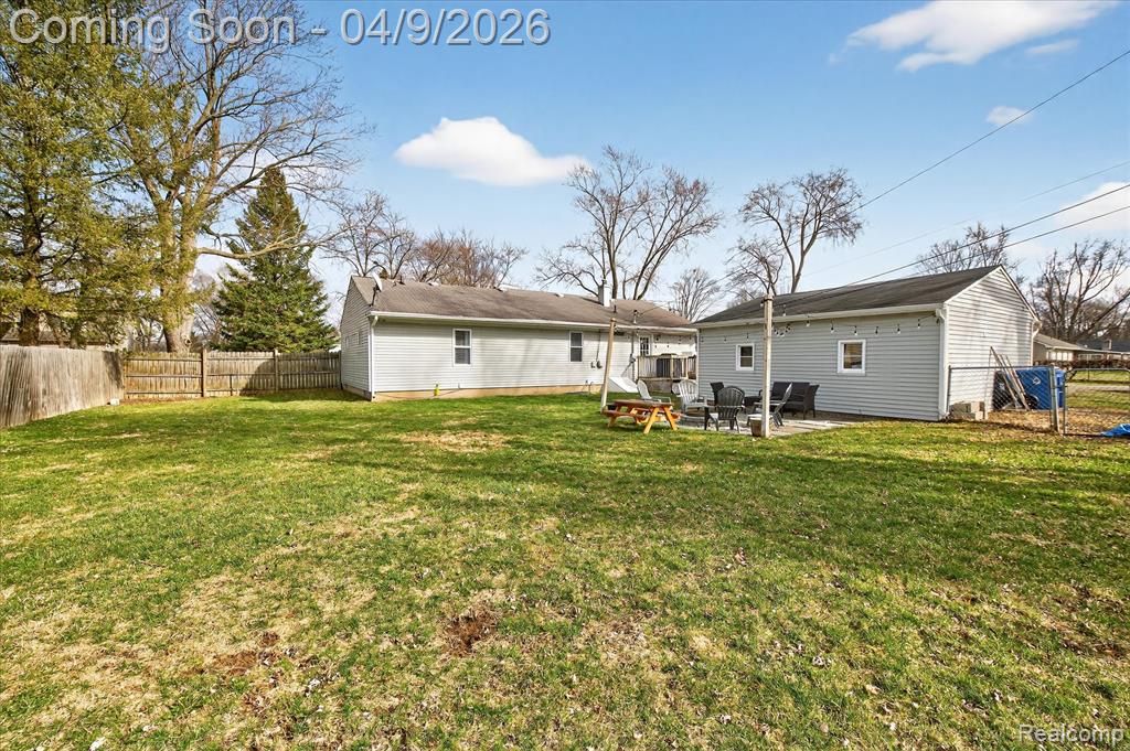 3315 Warringham Avenue, Waterford, MI 48329 — Photo 29