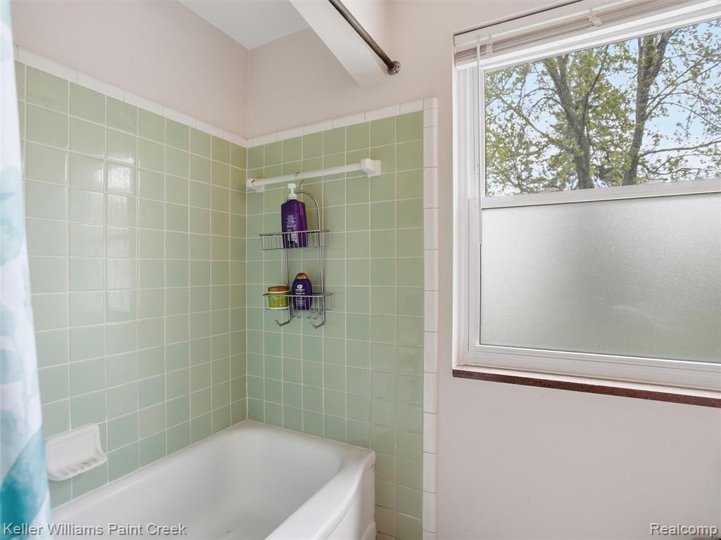 18048 Elizabeth Street, Roseville, MI 48066 — Photo 22