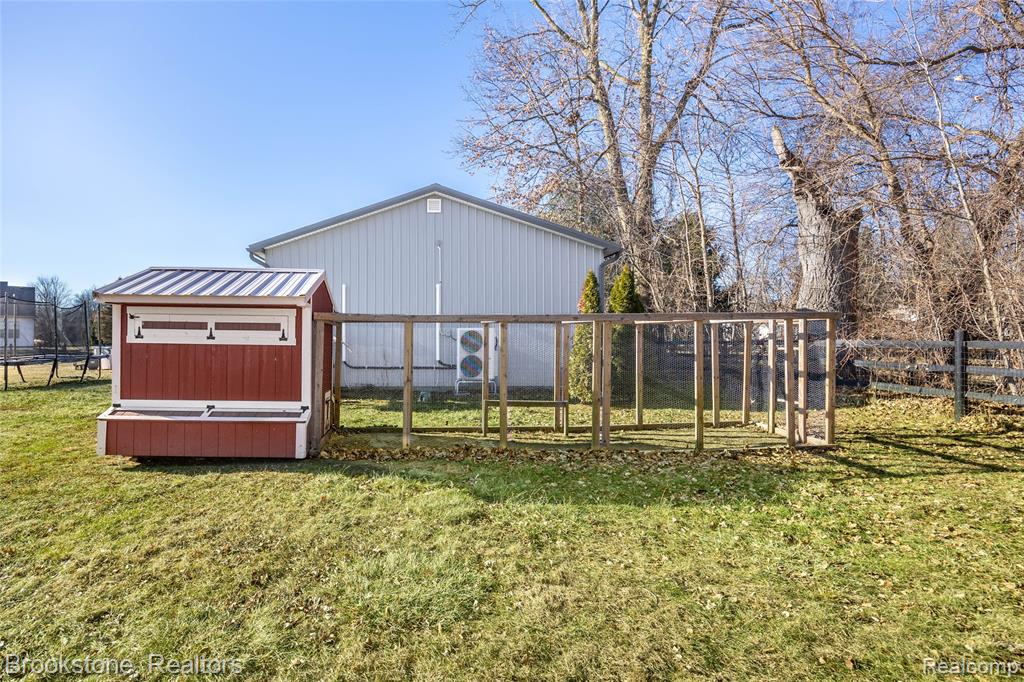 8450 Whiteford Center Road, Ottawa Lake, MI 49267 — Photo 15