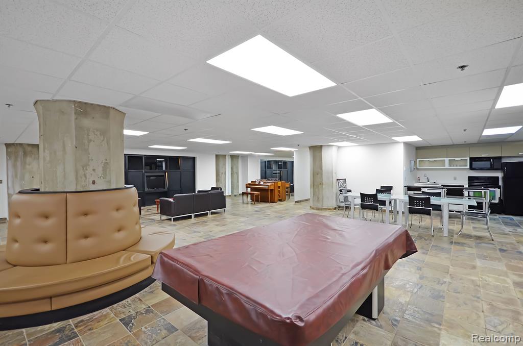6533 E JEFFERSON Avenue, 6-LL04, Detroit, MI 48207 — Photo 27