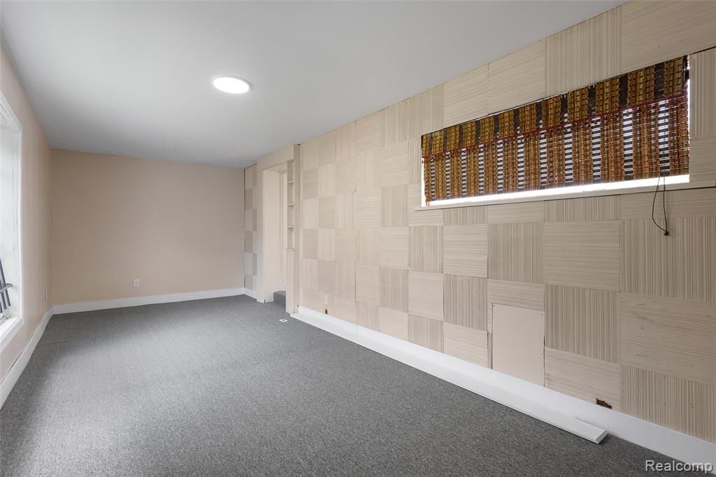 8604 Meyers Road, Detroit, MI 48228 — Photo 21