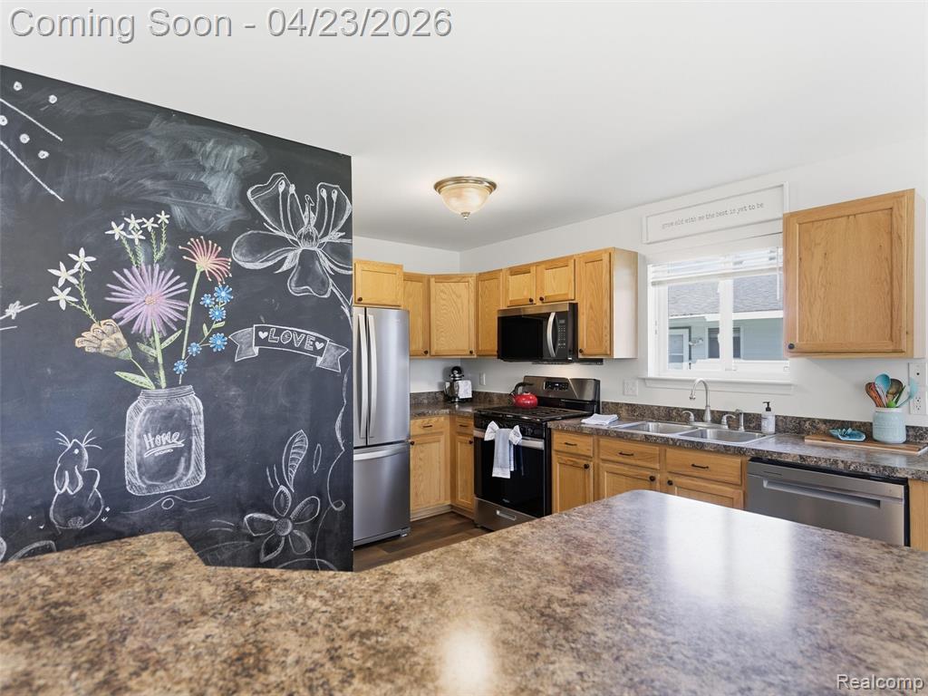 4060 Laforest Drive, Waterford, MI 48329 — Photo 11