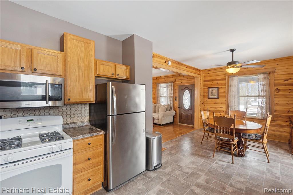 503 N Main Street, Webberville, MI 48892 — Photo 10