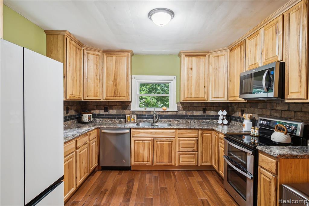 220 S CLINTON Street, Stockbridge, MI 49285 — Photo 18