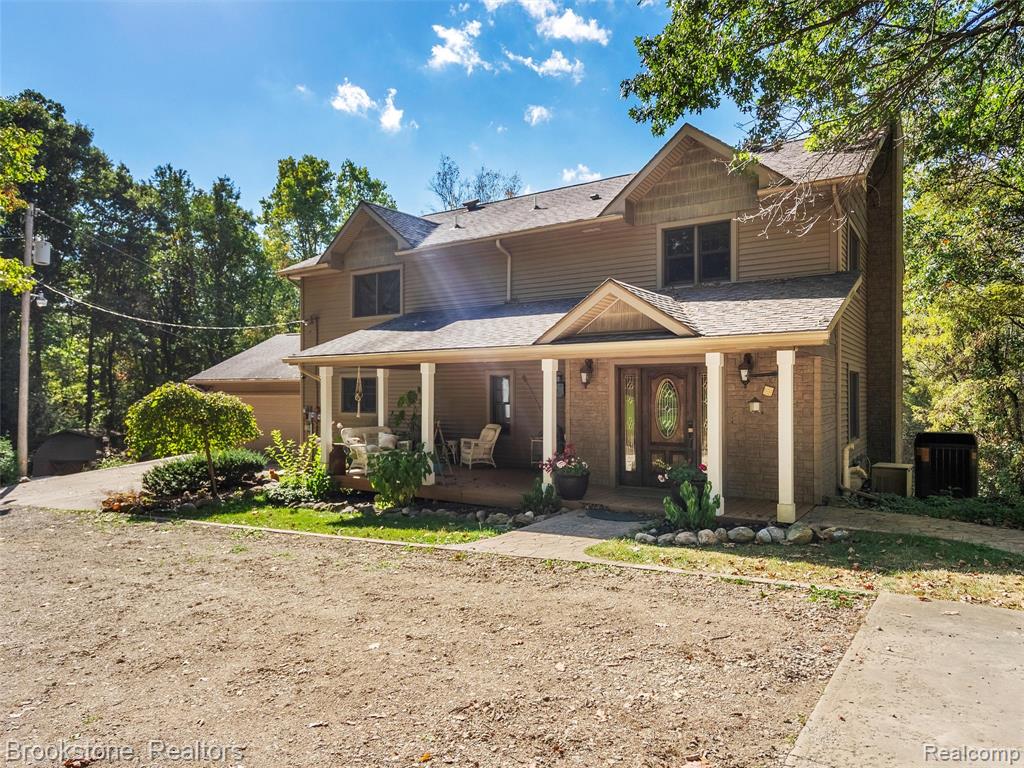 175 Barr Road, Oxford, MI 48370 — front exterior
