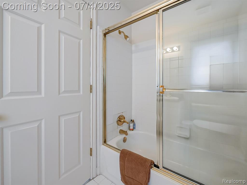 926 Majestic, Rochester Hills, MI 48306 — Photo 36
