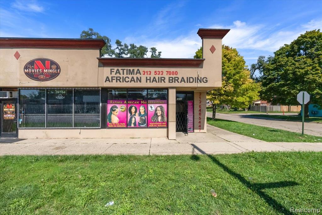 19700 W 7 Mile Road, Detroit, MI 48219