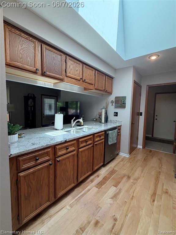 49459 Tarrytown Court, Utica, MI 48315 — Photo 16