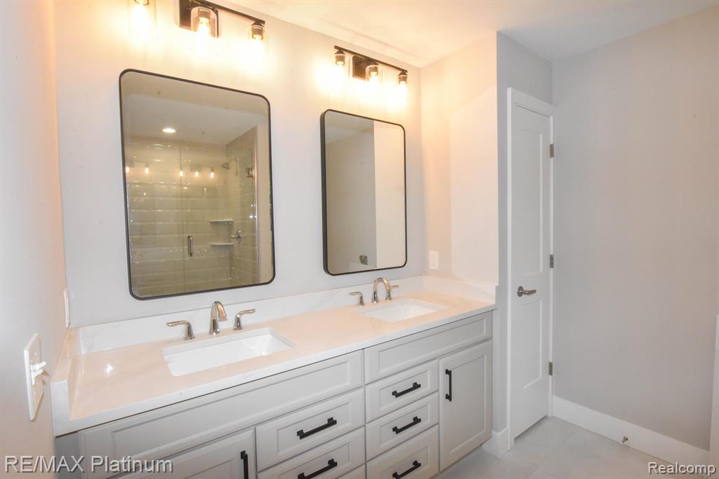 4580 STILLMEADOW Drive, Howell, MI 48843 — Photo 19