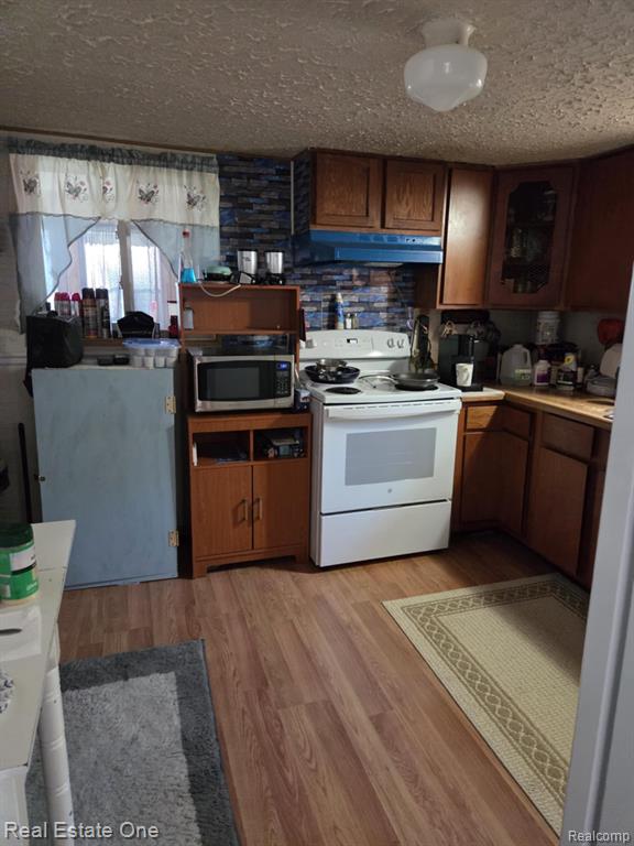 1737 Lakeville Road, Leonard, MI 48367 — Photo 7