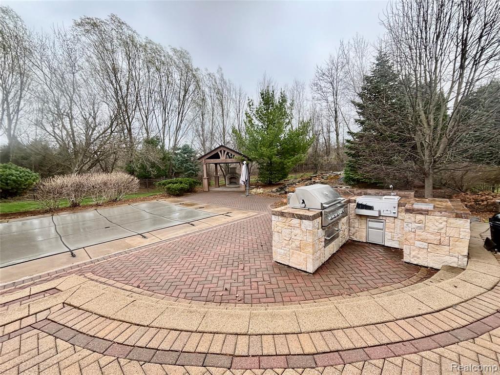 7286 Brentwood Court, Ypsilanti, MI 48198 — Photo 13