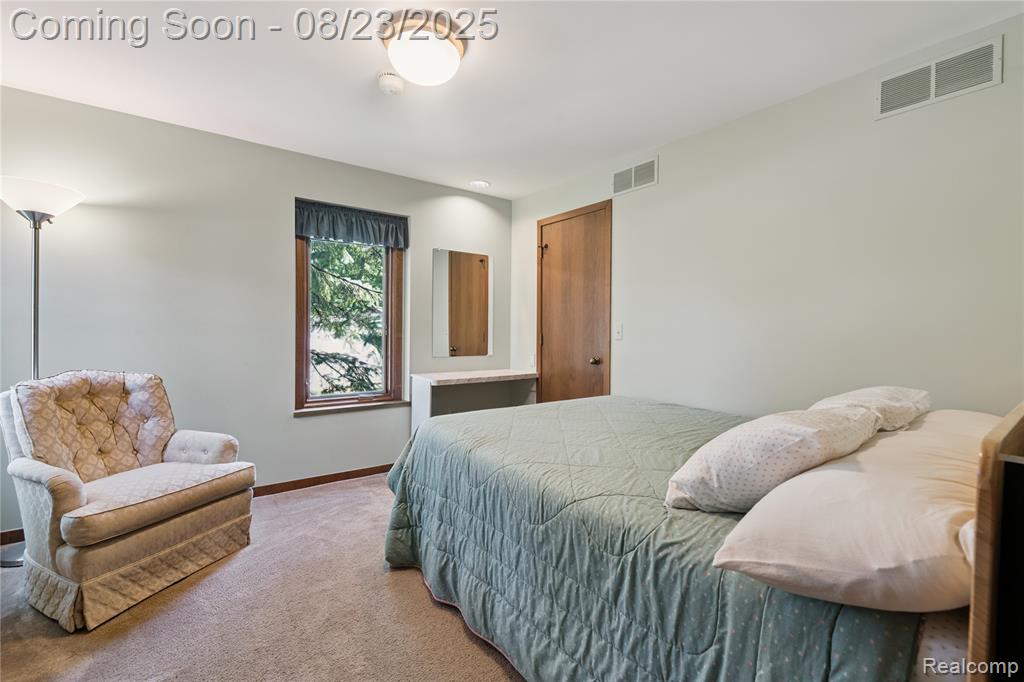 55138 Lordona Lane, Shelby Twp, MI 48315 — Photo 16