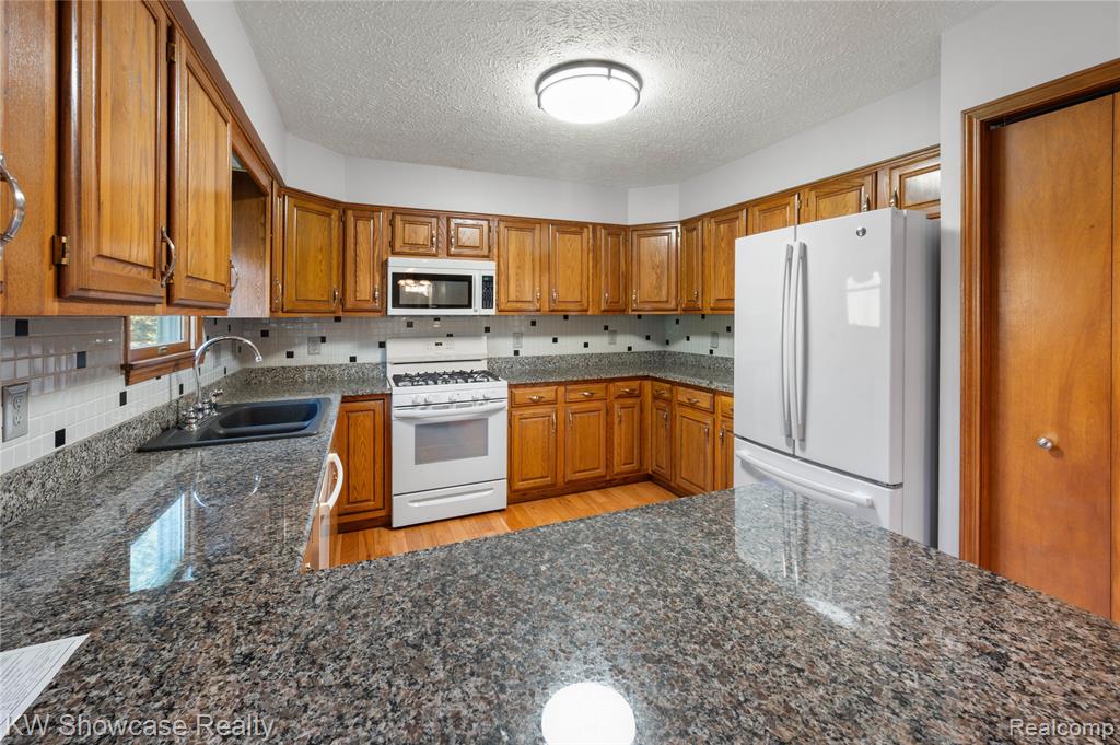 7362 Colby Lake Road, Laingsburg, MI 48848 — Photo 16