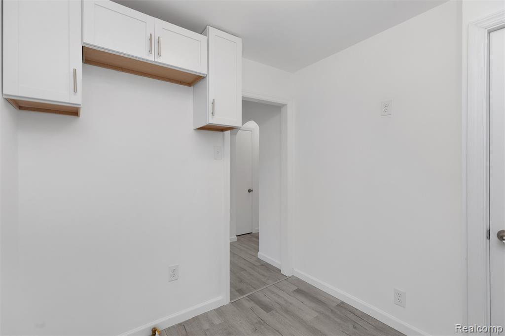 9710 Somerset Avenue, Detroit, MI 48224 — Photo 10