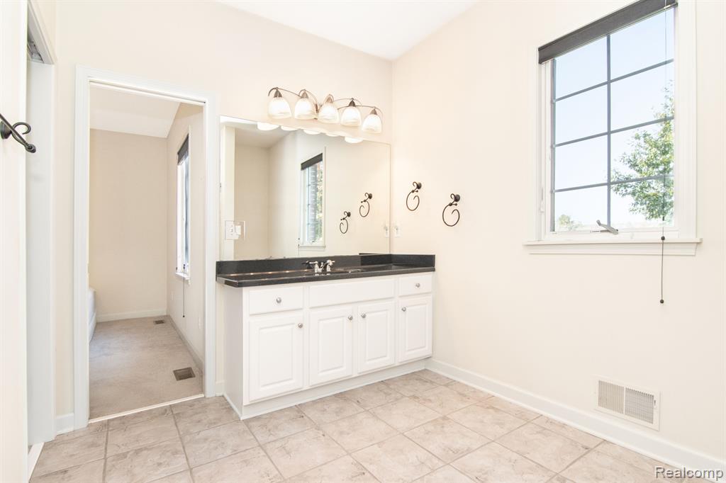 2481 ANDREW THOMAS Trail, Ann Arbor, MI 48103 — Photo 43