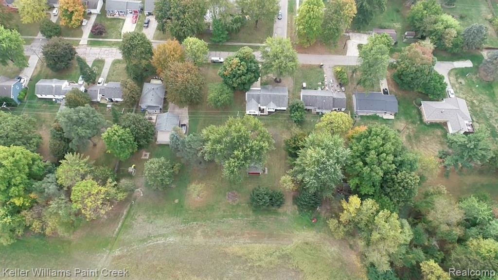 239 Almont Avenue, Almont, MI 48003 — Photo 34