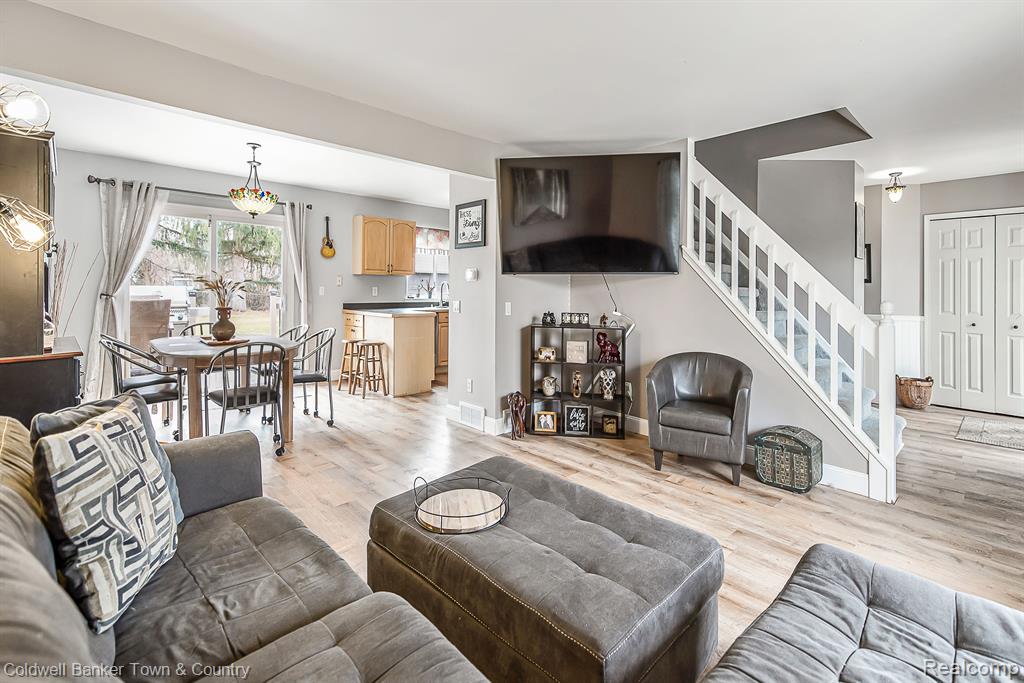 915 TANAGER Trail, Howell, MI 48843 — Photo 6
